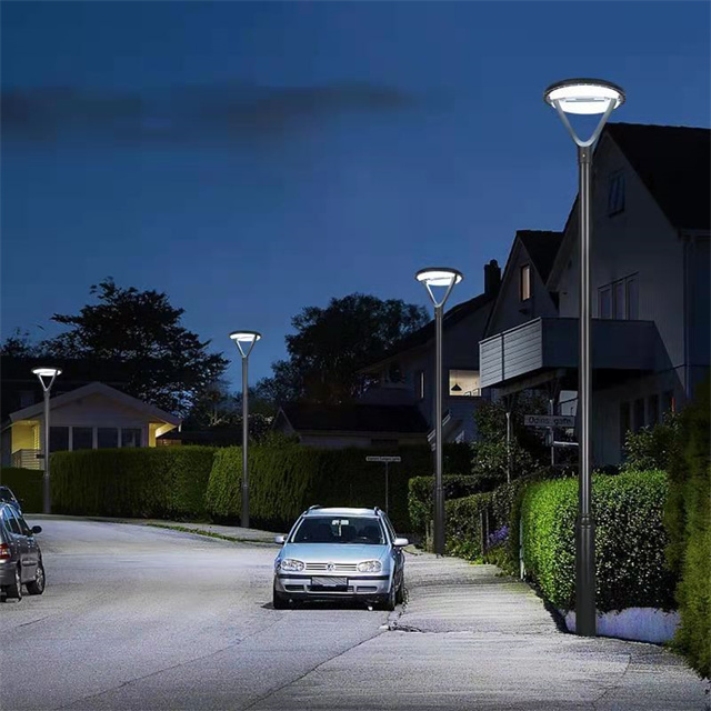 Lampe de jardin solaire UFO en aluminium 20W
